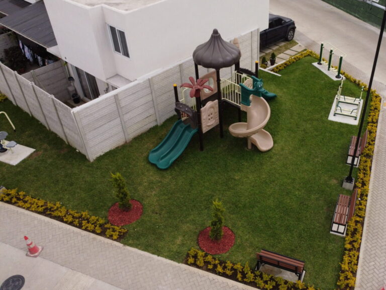 ZONA 10